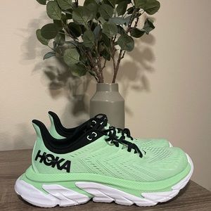 Hoka Men’s Clifton Edge Road Running Shoe Green Ash/Outer Space
